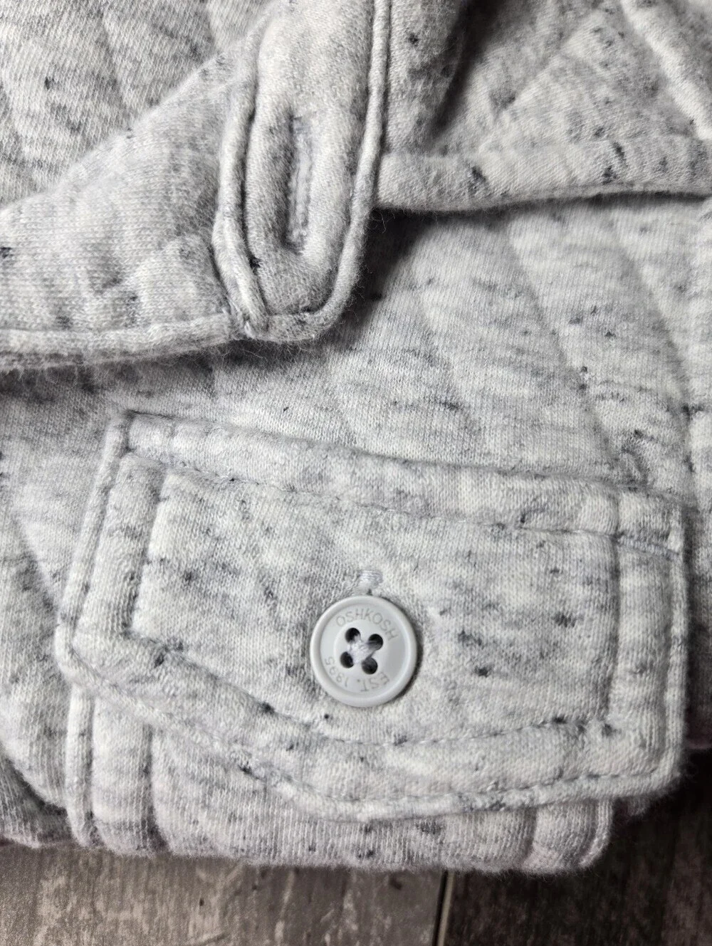 OshKosh B'gosh Boys Quilted Light Gray Button-Up Shacket Shirt Jacket Size 3T